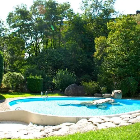Sleeps 5 Pool Wifi *