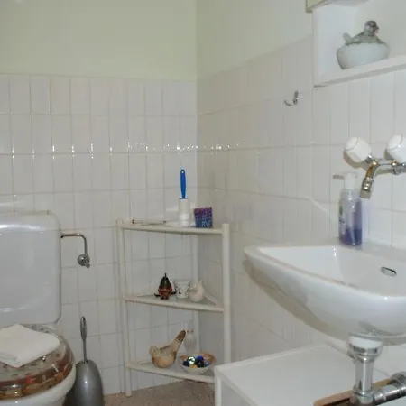 Sleeps 5 Pool Wifi * Minusio