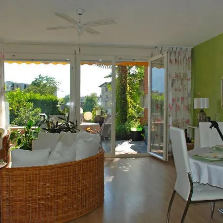 Sleeps 5 Pool Wifi * Minusio