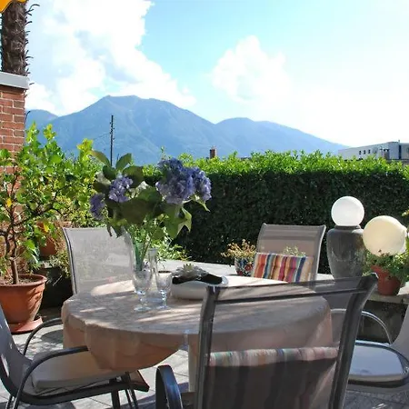 Sleeps 5 Pool Wifi Minusio