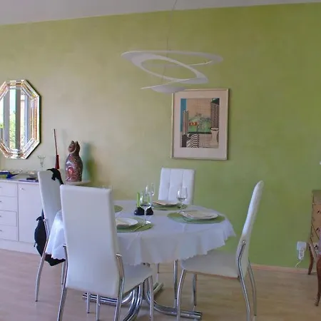 Sleeps 5 Pool Wifi Διαμέρισμα *