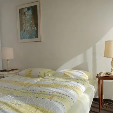 Sleeps 5 Pool Wifi